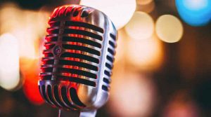 Ilustrasi Mic Karaoke