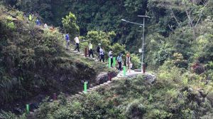 Ganjar berkunjung Ke rumah Mbah Padmo Klaten.