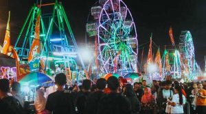 Keramaian-Pasar-Malam