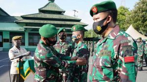 Dandenma Rem 072-Pmk Terima Pangkat Bintara Tamtama dan PNS,