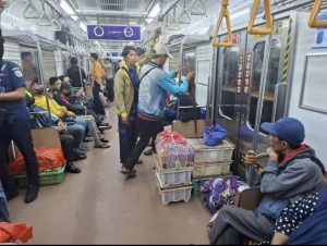 KERETA PETANI – PEDAGANG WUJUD EMPATI PT KAI