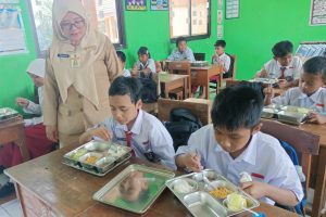 Realisasi Program MBG di Semarang Baru Capai 50 Persen, DPRD Dorong Percepatan
